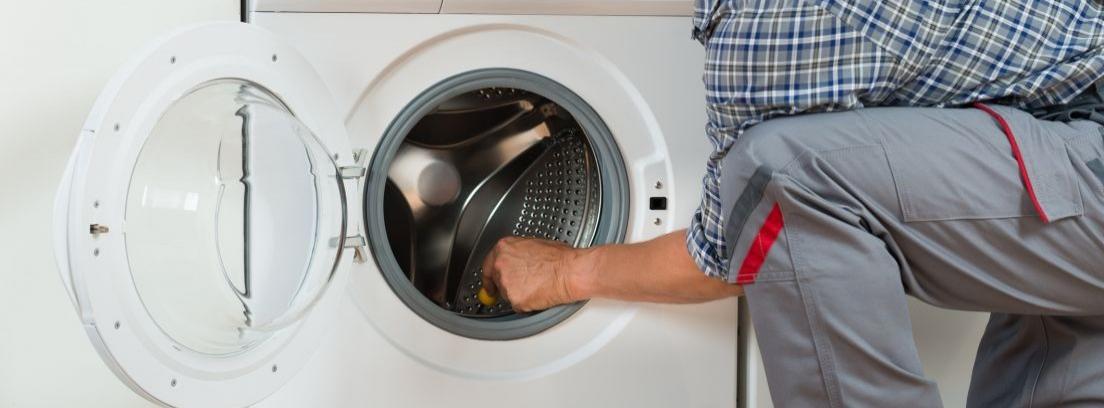 Cómo cambiar la goma de la lavadora