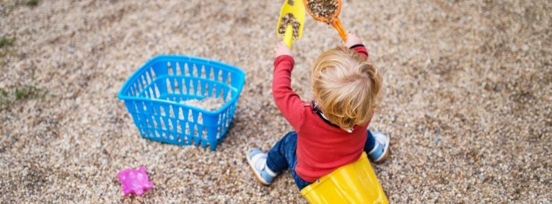 Cómo hacer un parque de arena infantil