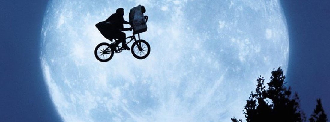 ET2 Volando en bicicleta