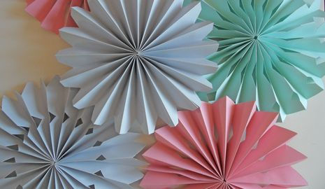 Medallones de papel para decorar fiestas Medallones de papel para decorar fiestas