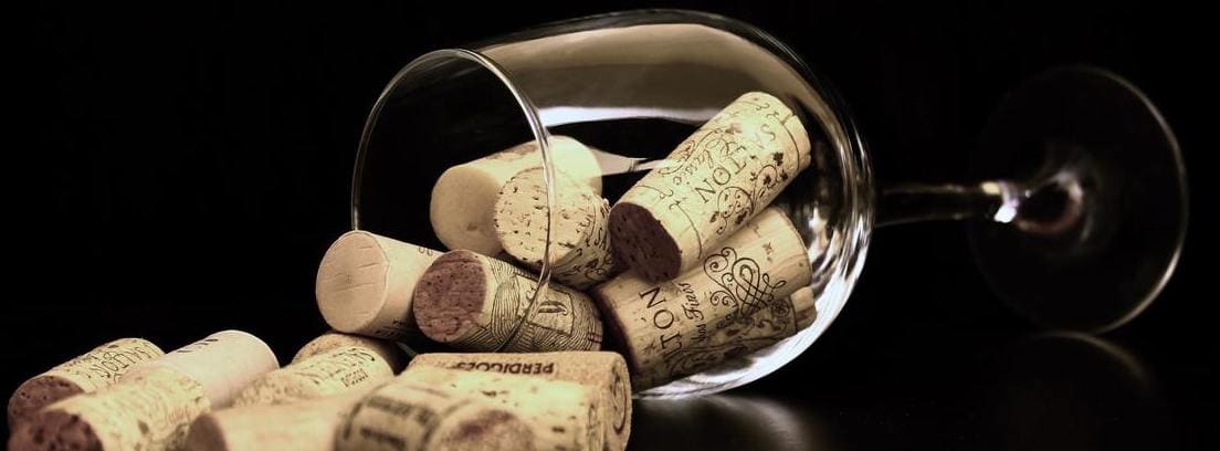 corcho de vino sin sacacorchos