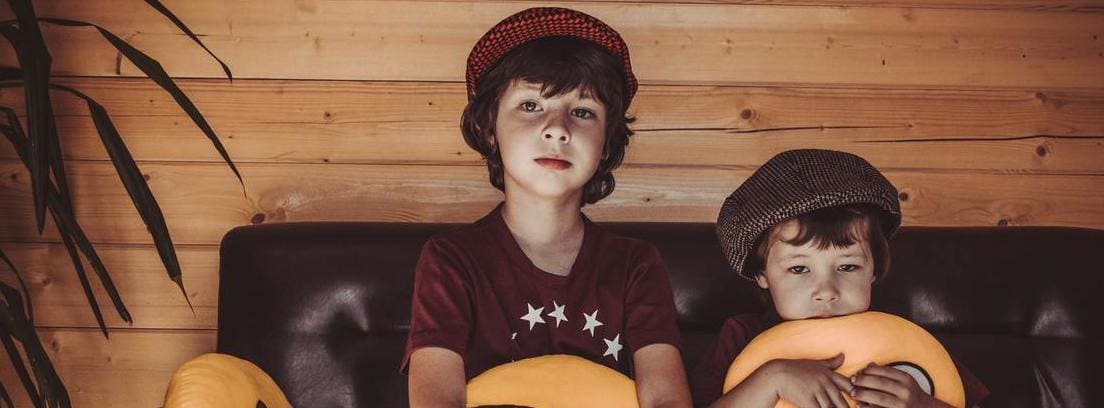 edad para dejar niños solo en casa