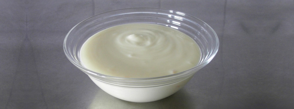 Helado de yogurt con paraguayos